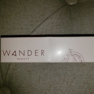 NIB Wander Beauty Lip Retreat Oil